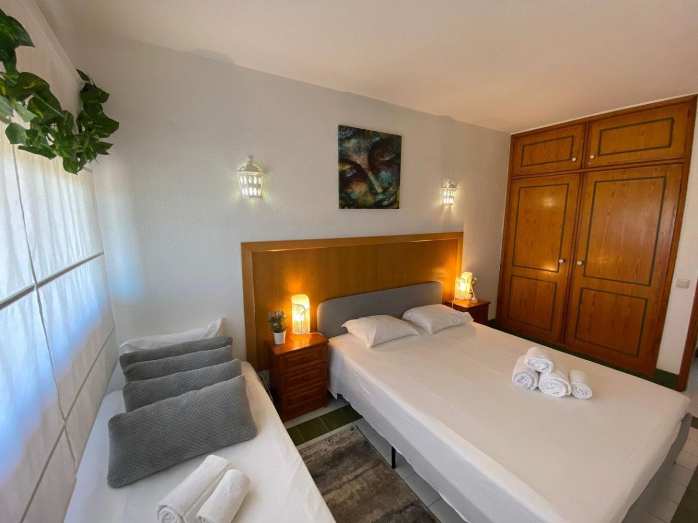 The Concierge - Pool Choromar Apartment