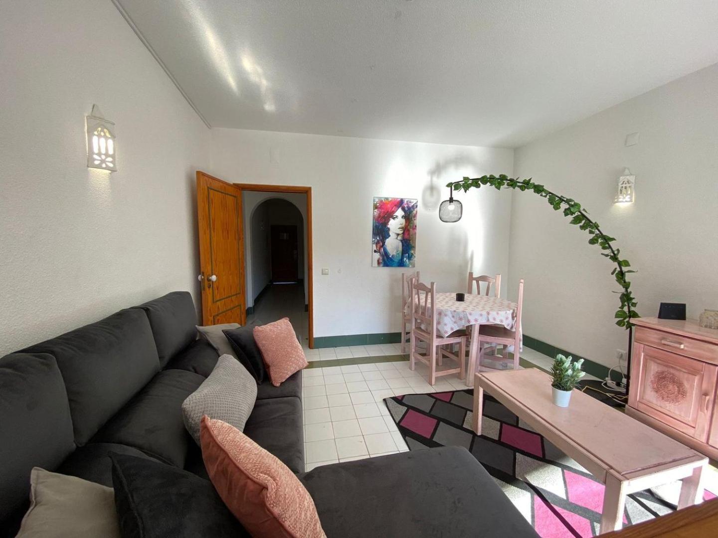 The Concierge - Pool Choromar Apartment